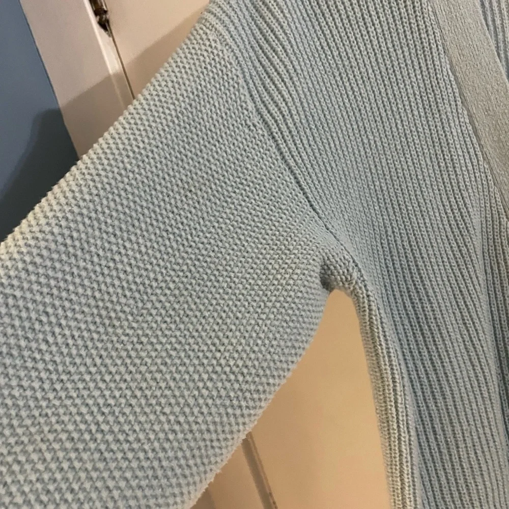 Lauren Conrad Women's Light Blue Cardigan Sweater size medium - Picture 5 of 6